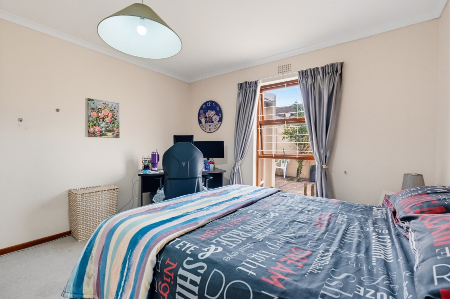 3 Bedroom Property for Sale in Edgemead Western Cape